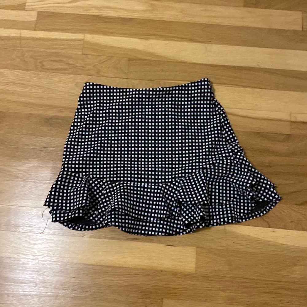 Design lab black and white women’s skirt